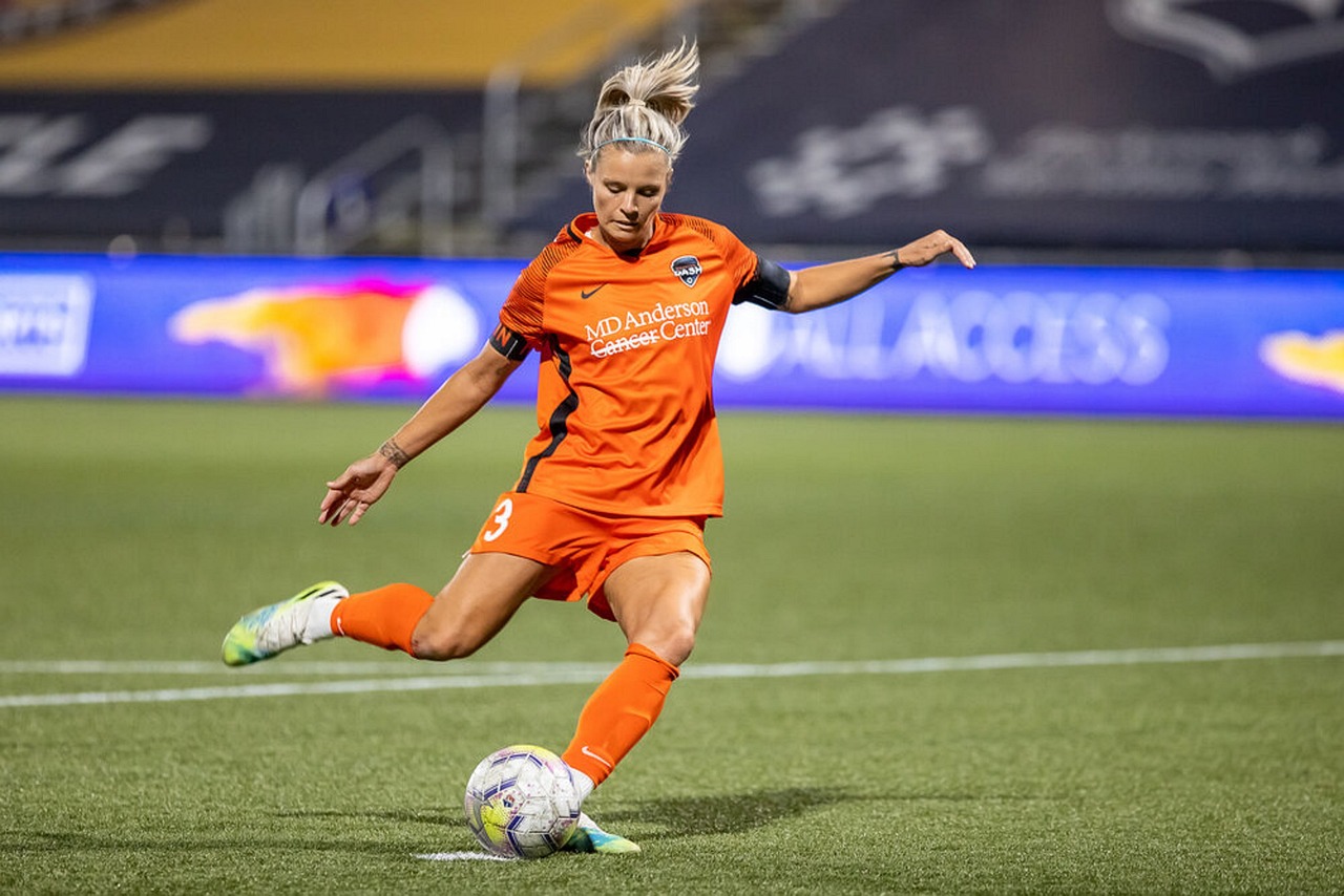football, soccer, field, womens sport, sport, ball, play, match, goal, team, competition, football, soccer, soccer, soccer, soccer, soccer, sport